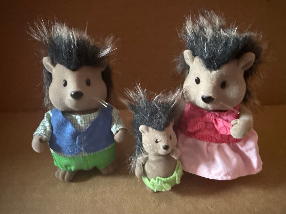 3 Li'l Woodzeez McBristly Porcupine Family Figures